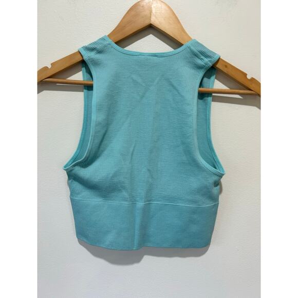TNA Aritzia crop top womens size M blue ribbed v neck sleeveless - Picture 3 of 8